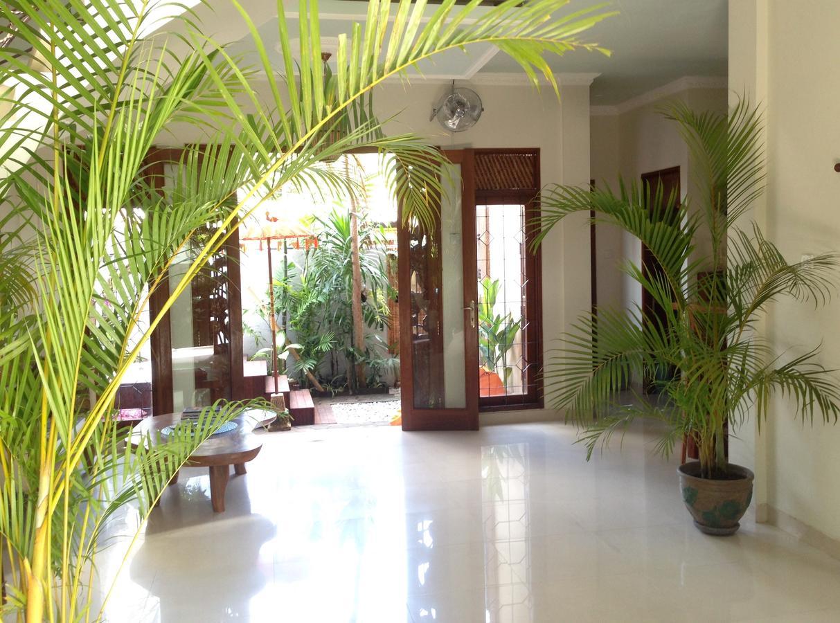 Seminyak Hideaway Hotel Exterior photo